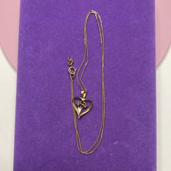 💛 Vintage 10k Yellow Gold Diamond & Sapphire Heart Necklace - Picture 5 of 7